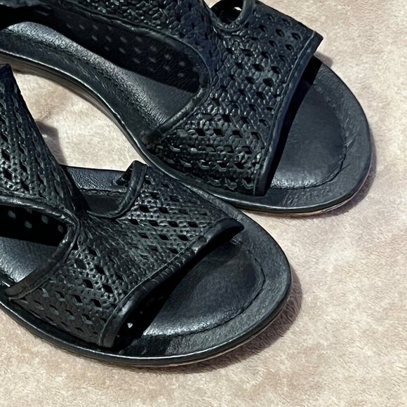 Baske California Meadow woman's size EU 38.5 US 8 black back zipper - Picture 3 of 11